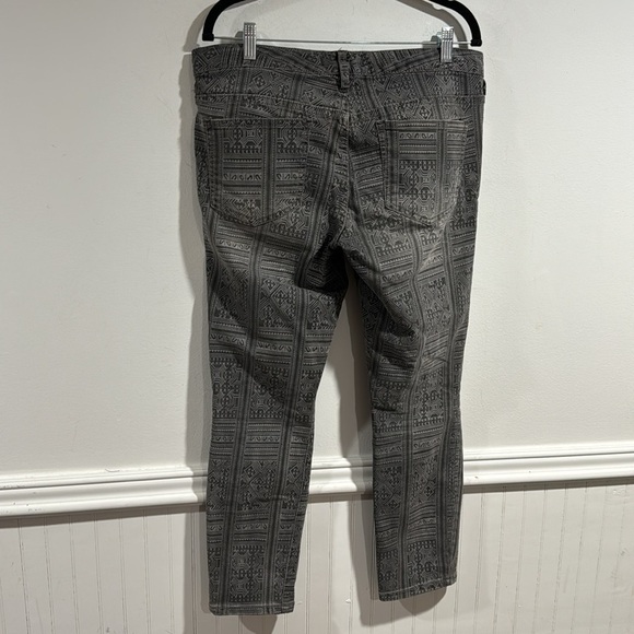 Free‎ People jeans Isla Batik Skinny size 30 gray tribal design - Picture 4 of 7